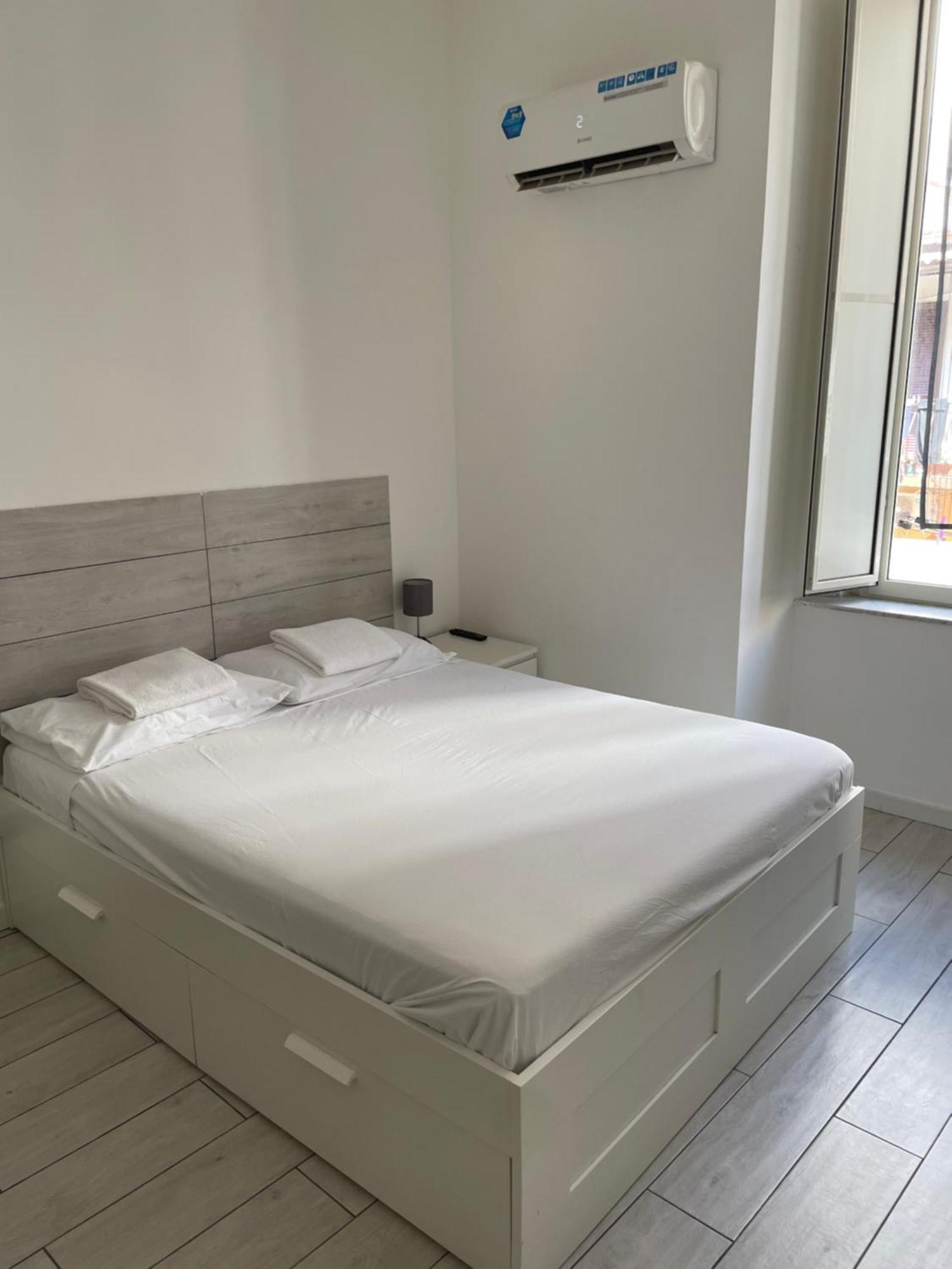 Suite &House Napoli Esterno foto